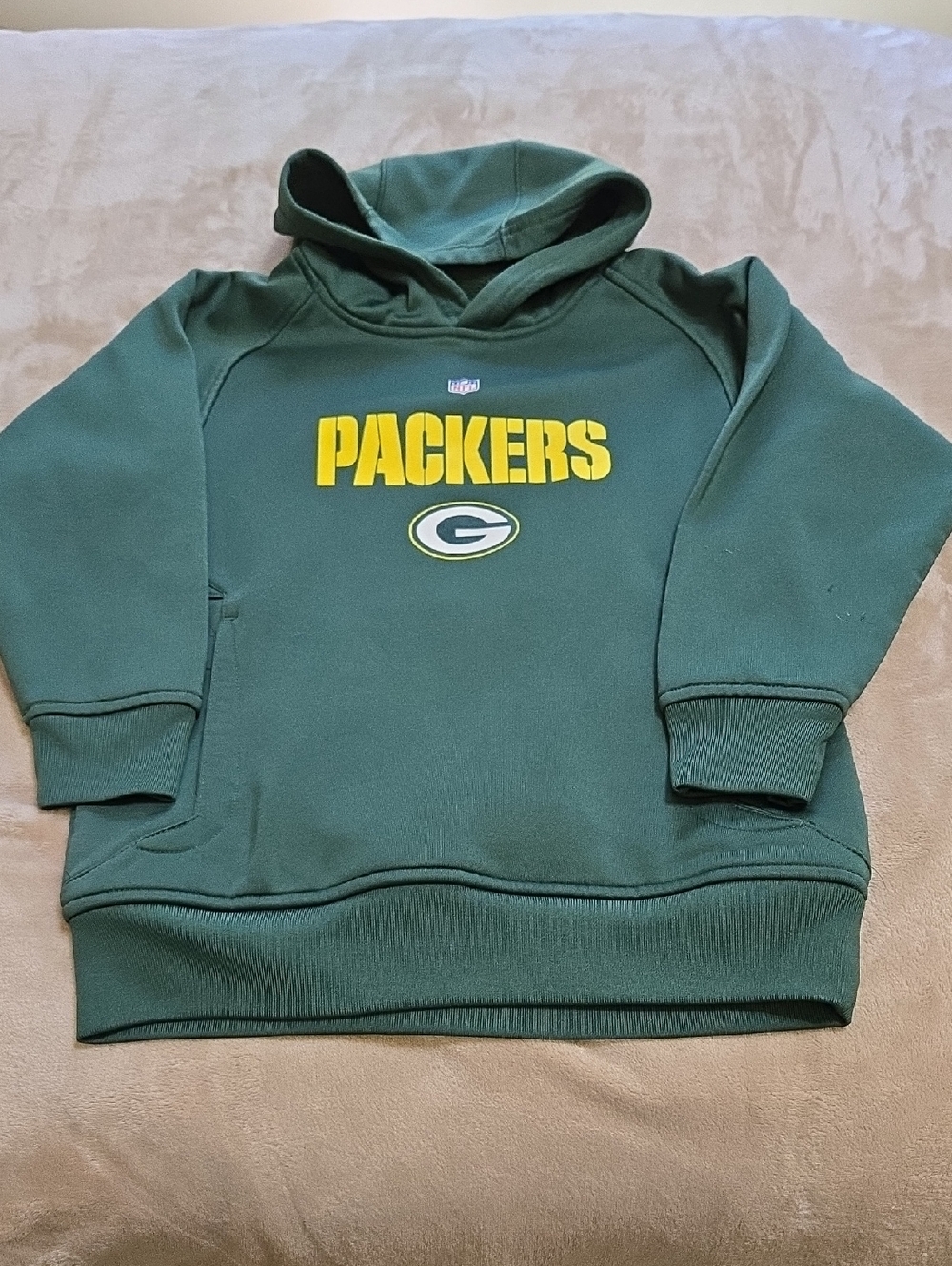 Reebok Green Bay Packers Hoodie with White Logo Tag